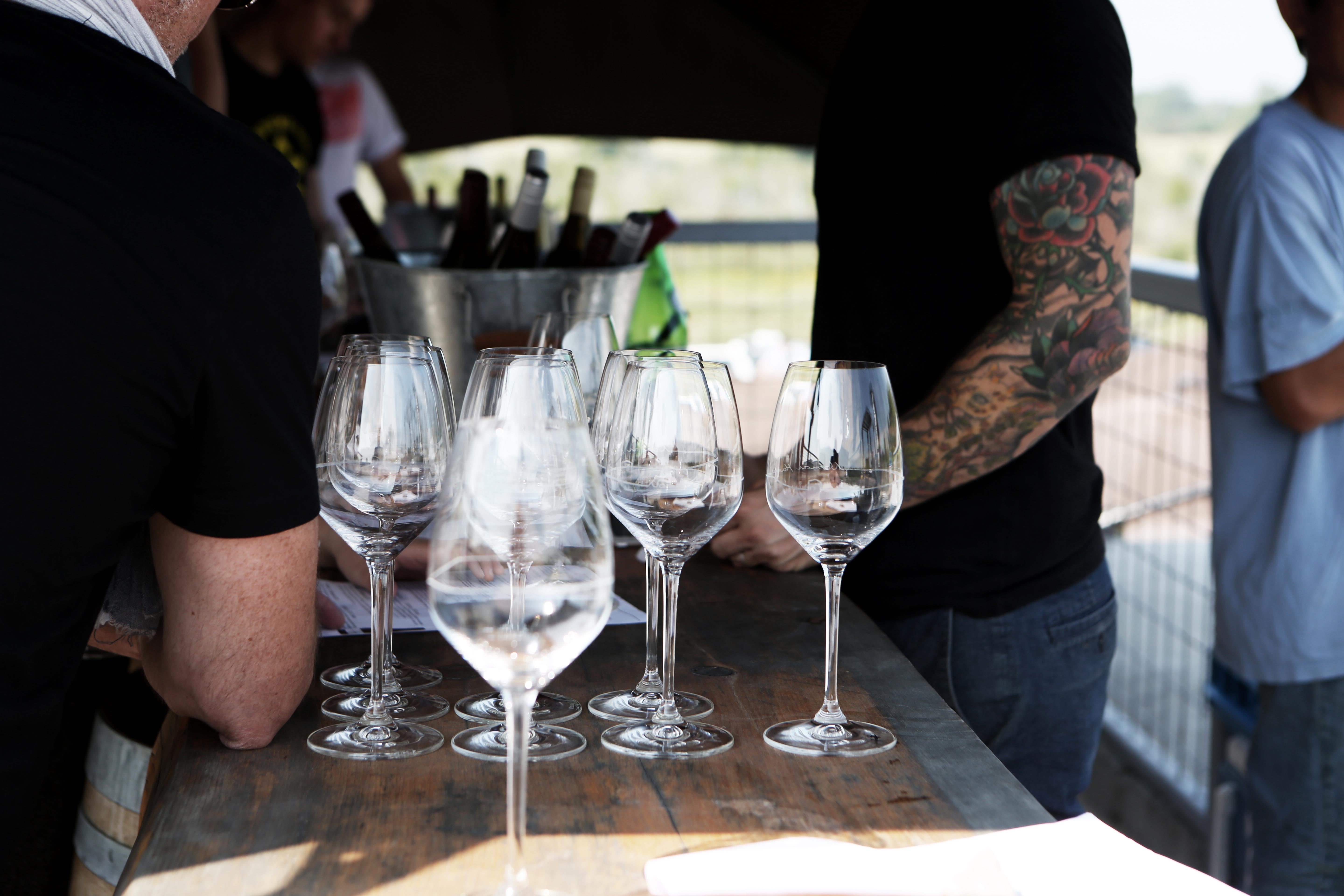 wine-glasses-brightday-hangover-prevention